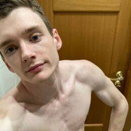 Сакура және Нарутомен жыныстық қатынас Мен сиқырды сорып, тұншығып қала жаздадым.